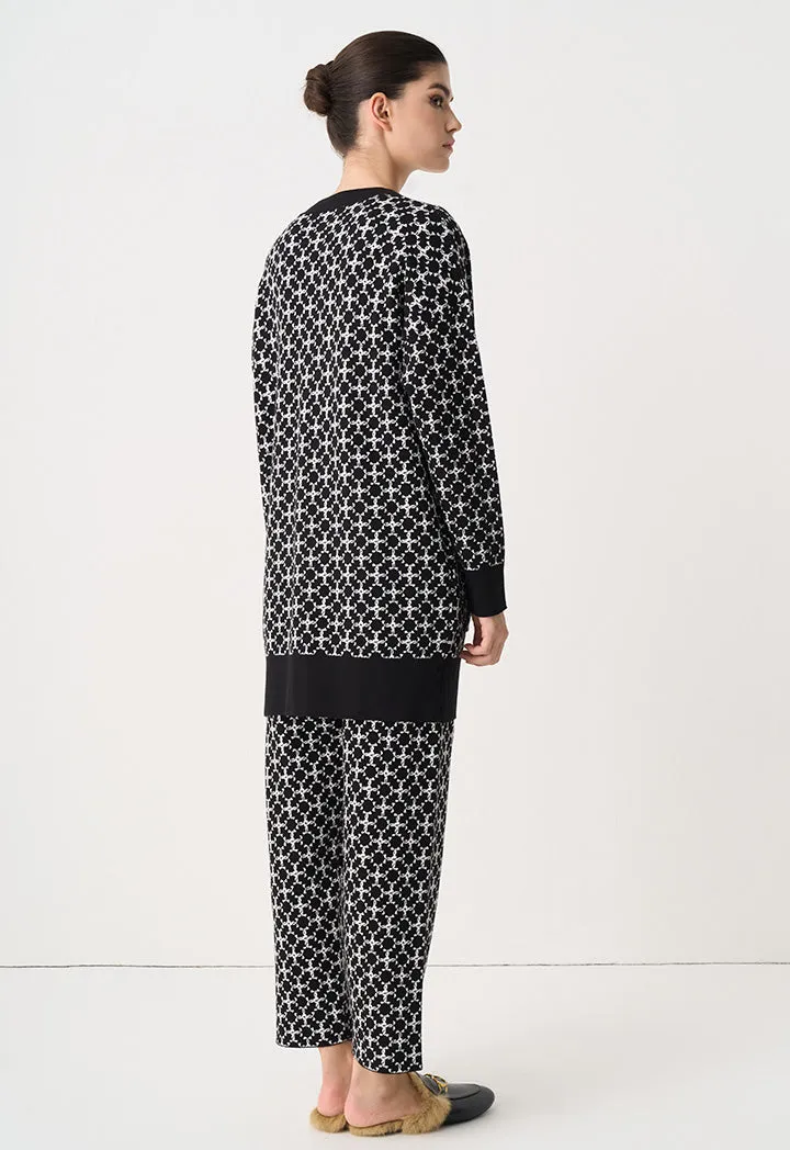 Choice Contrast Long Sleeves Knitted Monogram Cardigan Black/Cream