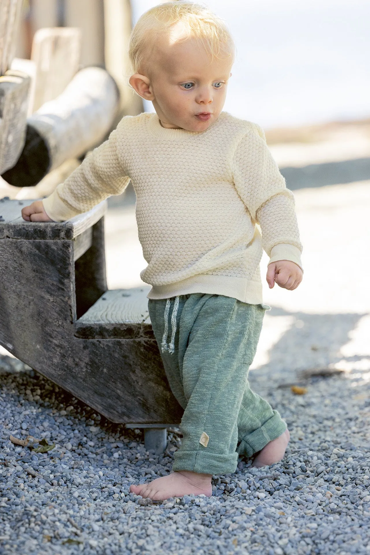 Lightweight Cotton-Linen 3/4 Trousers