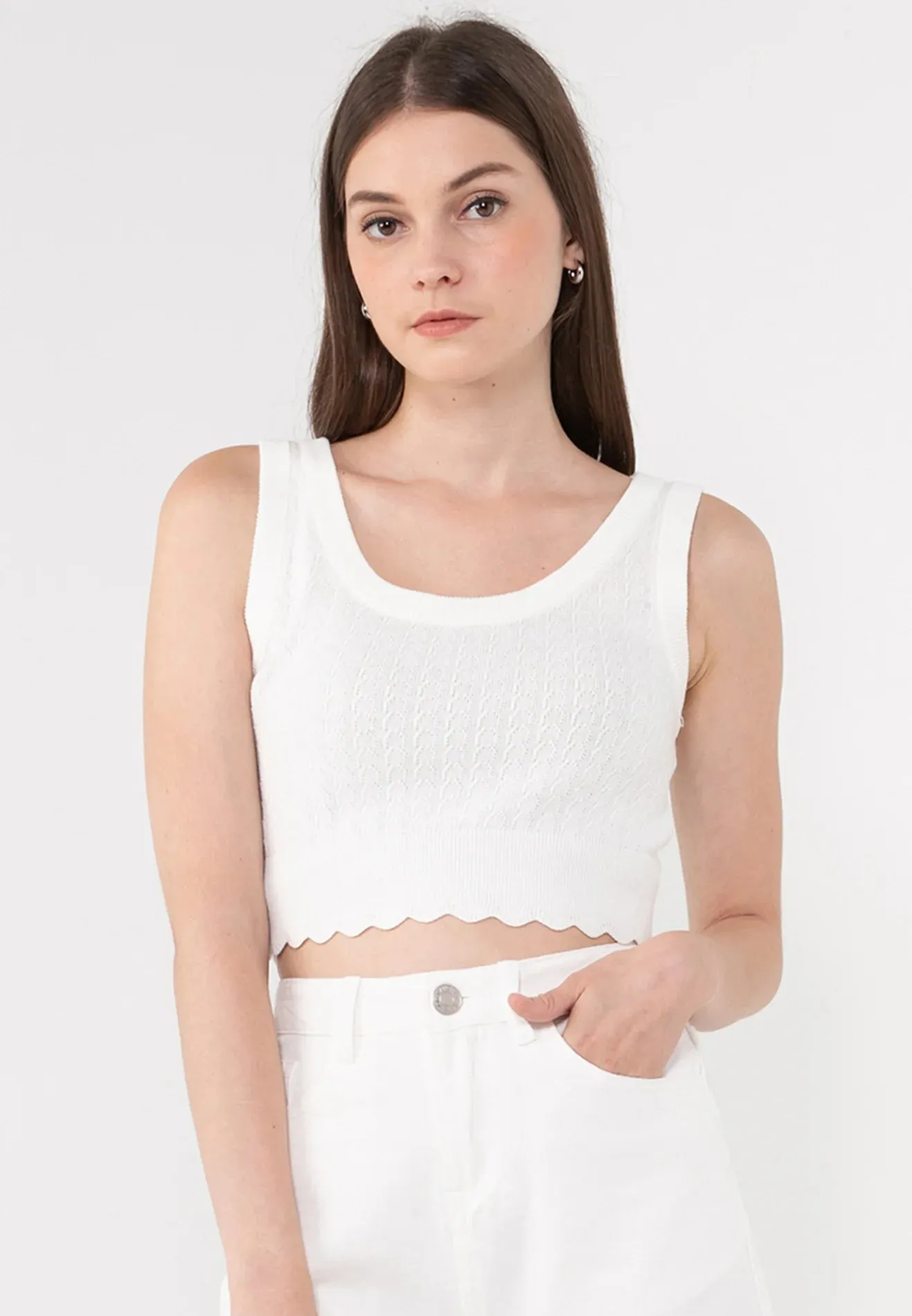VOIR JEANS Scalloped Hem Knit Crop Top